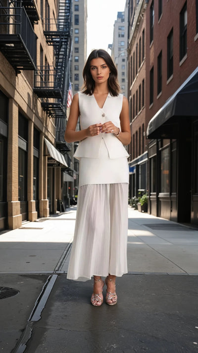 Carmellia set in cream