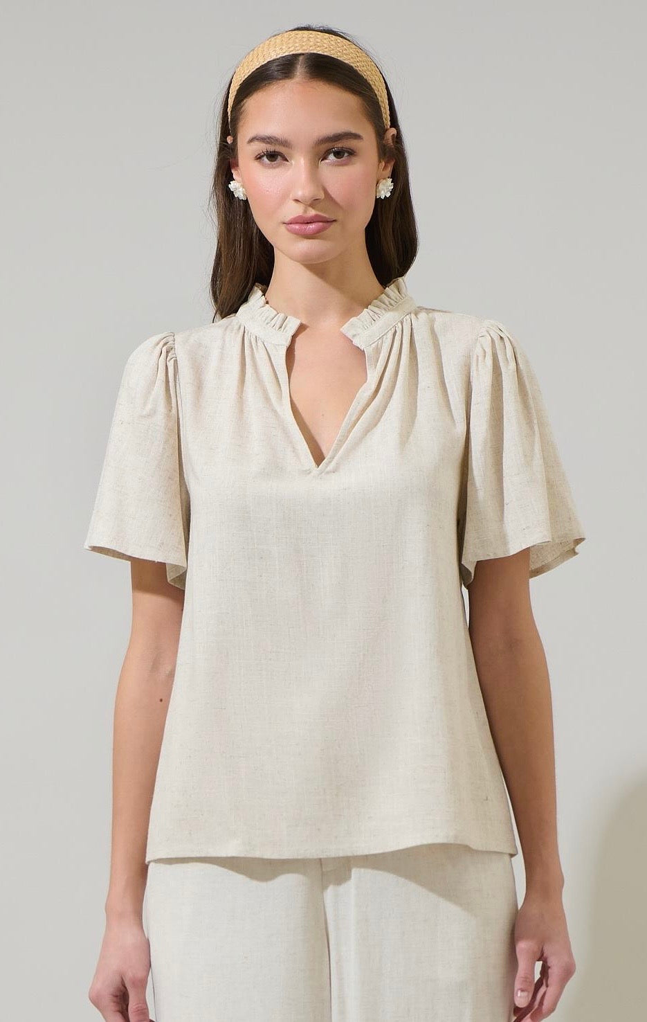 Claire linen blouse in sand