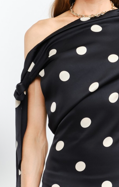 One shoulder polka dot dress in black
